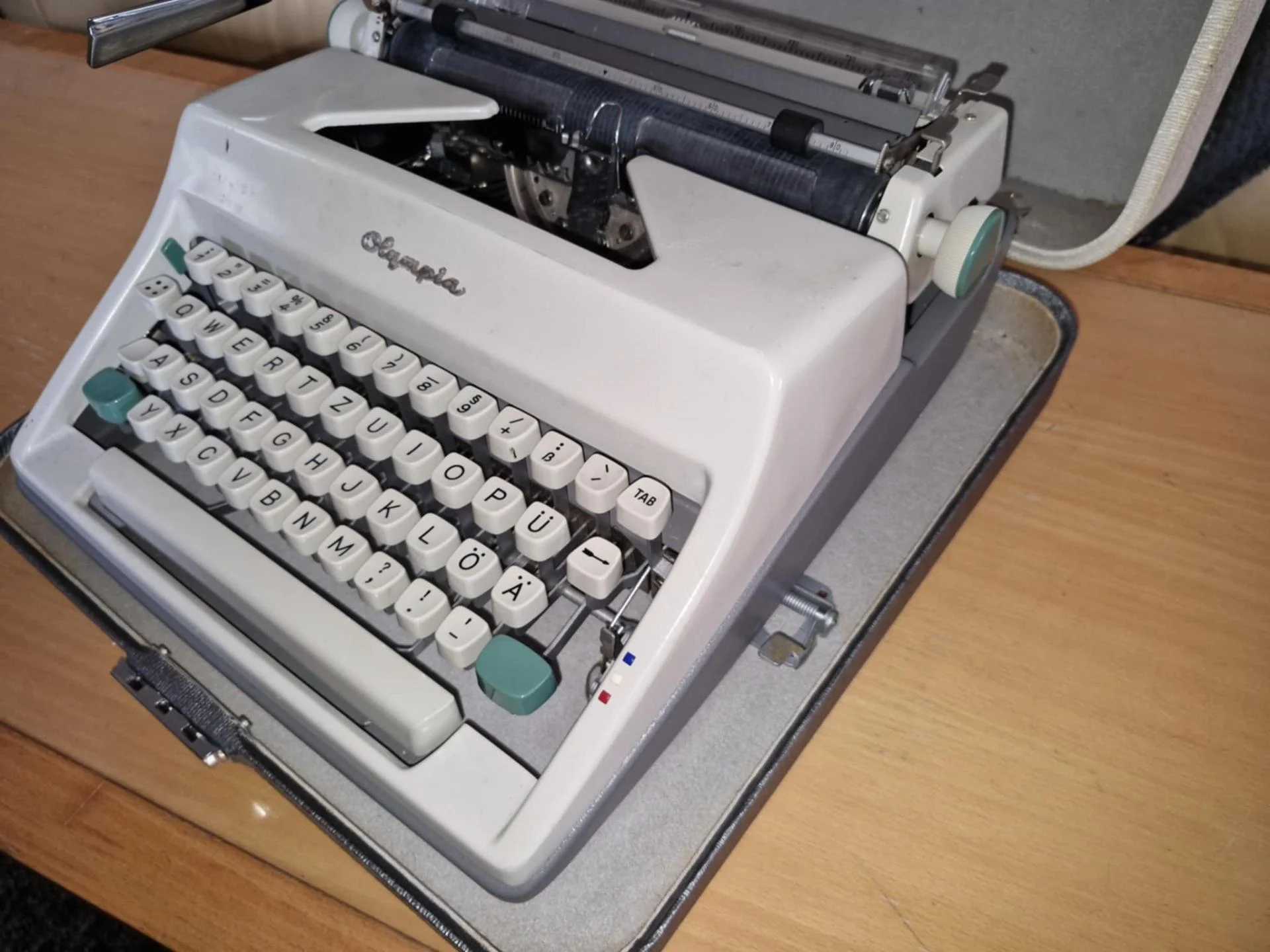 104 machine olympia 4